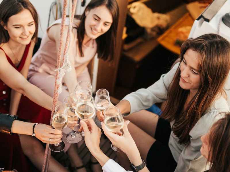 How much does it really cost to rent a&nbsp;houseboat?